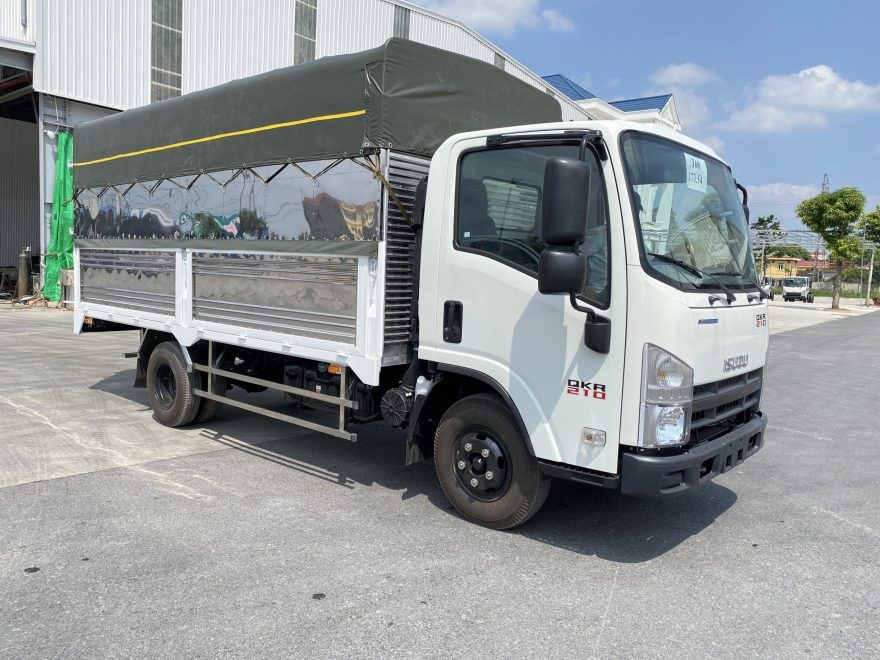 Isuzu QKR210 1.9 Tấn Thùng Bạt