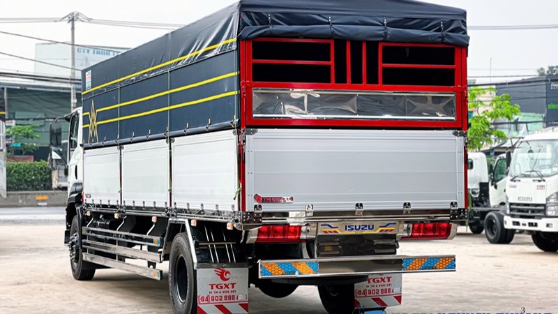 isuzu FVR34QE5 8.0 tấn thùng bạt