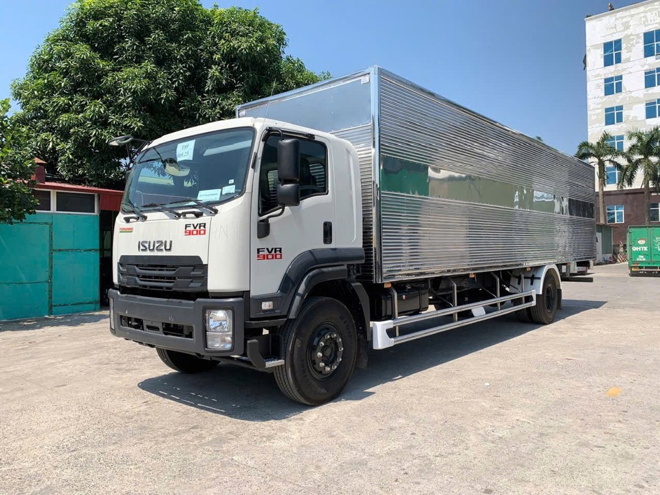isuzu FVR34QE5 8.0 tấn thùng kín