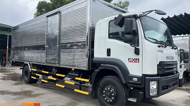 isuzu FVR34QE5 8.0 tấn thùng kín