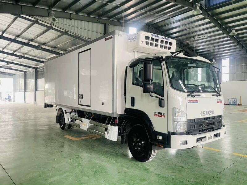 isuzu đông lạnh 6.5 tấn