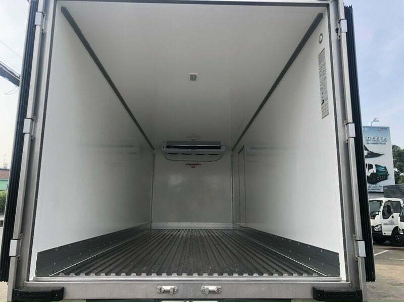 isuzu đông lạnh 6.5 tấn