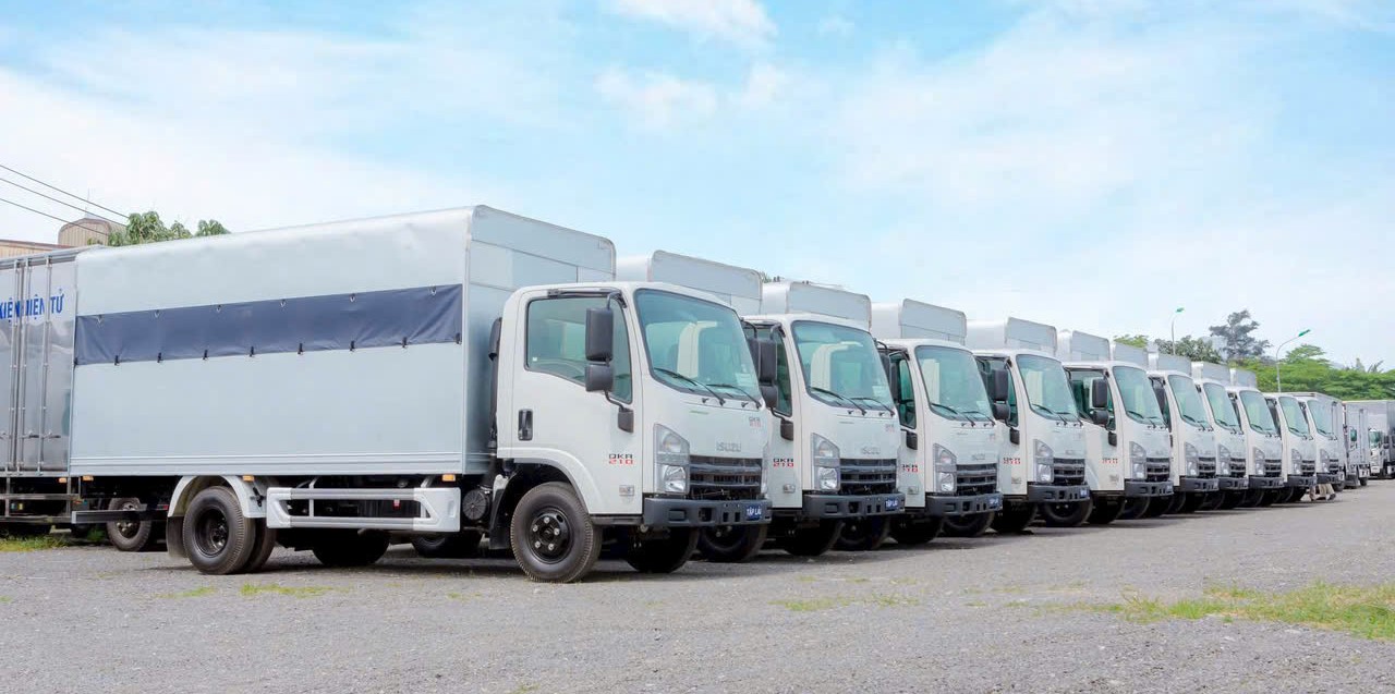 isuzu qkr 210 tập lái