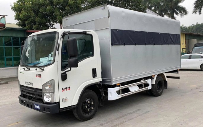isuzu qkr 210 tập lái