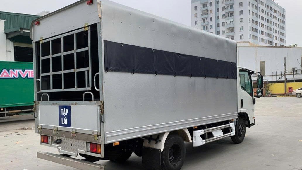 isuzu qkr 210 tập lái