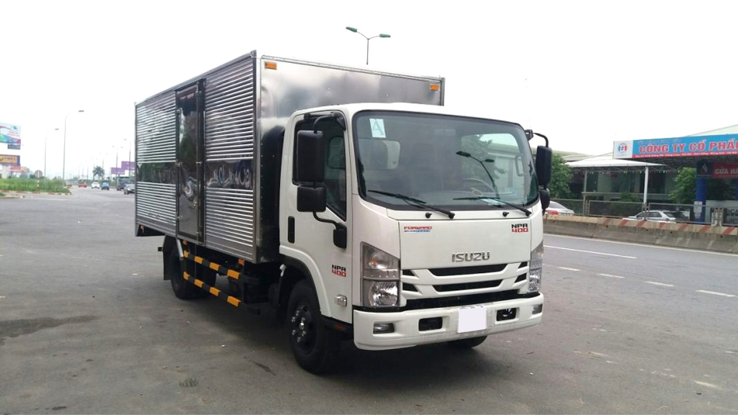 npr85ke5 3.5 tấn mui kín