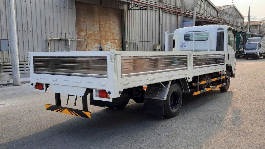 npr85ke5 4.2 tấn thùng lửng